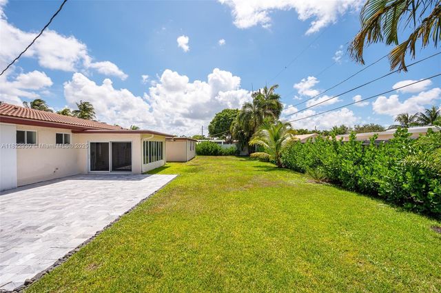 435 NE 36th St, Boca Raton, FL 33431