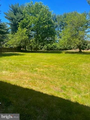 406 CHARMAYNE AVE, Lancaster, PA 17603