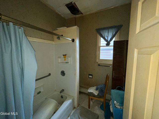 2238 14th Street, Troy, NY 12180