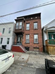 2238 14th Street, Troy, NY 12180