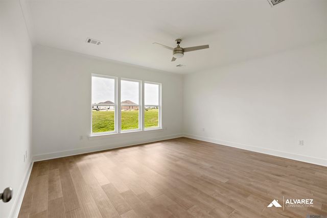 18960 Frankel Ave, Zachary, LA 70791