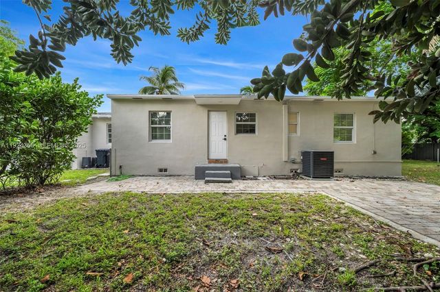 1400 SW 62nd Ave, West Miami, FL 33144