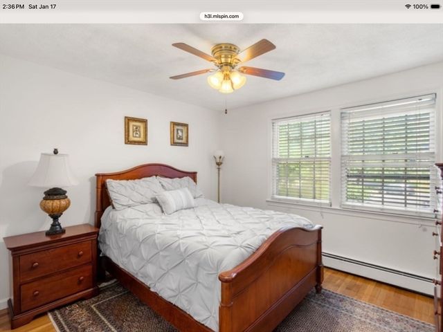 96 Washburn Avenue, Wellesley, MA 02481