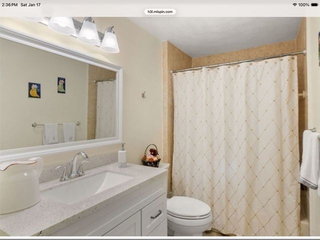 96 Washburn Avenue, Wellesley, MA 02481