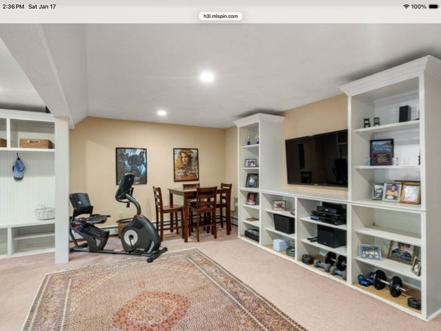 96 Washburn Avenue, Wellesley, MA 02481