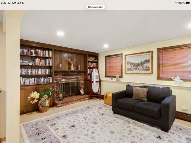 96 Washburn Avenue, Wellesley, MA 02481