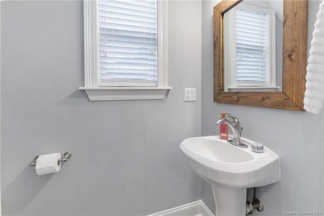 3007 Warren Avenue, Lake Charles, LA 70601