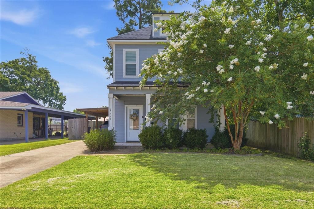 3007 Warren Avenue, Lake Charles, LA 70601