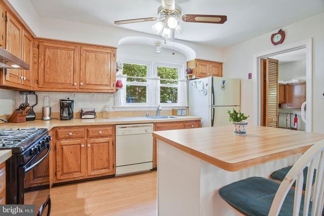 12815 THOMPSON DR, Waldorf, MD 20602
