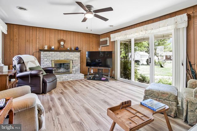 12815 THOMPSON DR, Waldorf, MD 20602