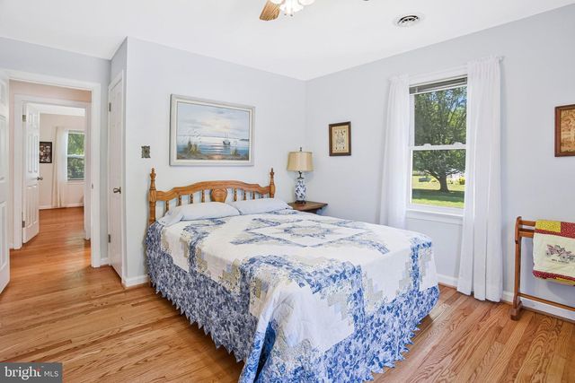 12815 THOMPSON DR, Waldorf, MD 20602