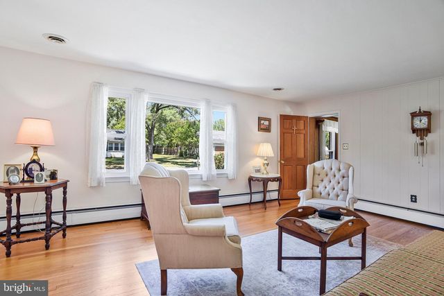 12815 THOMPSON DR, Waldorf, MD 20602