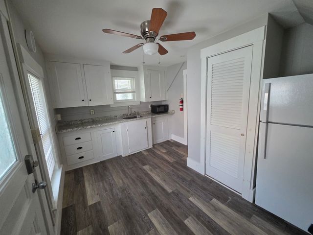 6 Pine Street, Lebanon, NH 03766