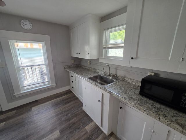 6 Pine Street, Lebanon, NH 03766