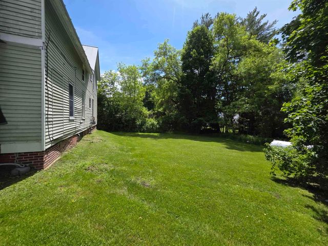 6 Pine Street, Lebanon, NH 03766