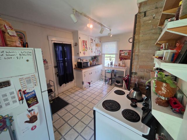 6 Pine Street, Lebanon, NH 03766