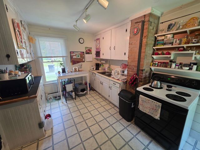 6 Pine Street, Lebanon, NH 03766