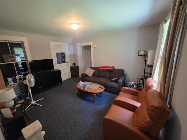 6 Pine Street, Lebanon, NH 03766