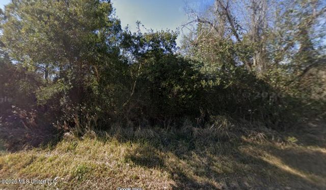6033 Beach Bayou Avenue, Biloxi, MS 39532