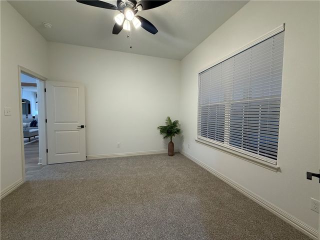 3201 Hunters Crossing Trail, Bryan, TX 77808