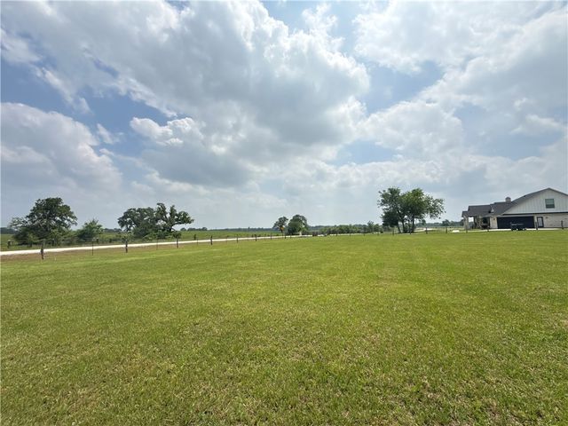 3201 Hunters Crossing Trail, Bryan, TX 77808