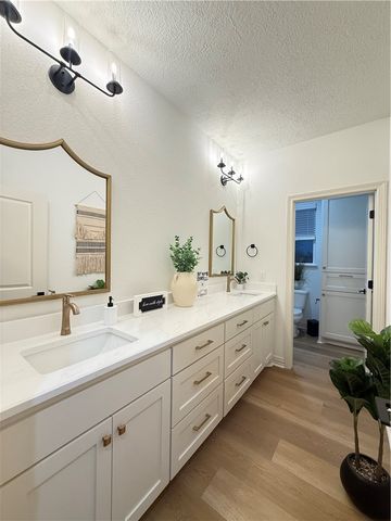 3201 Hunters Crossing Trail, Bryan, TX 77808