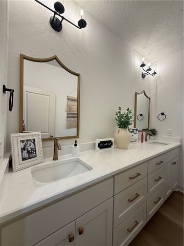 3201 Hunters Crossing Trail, Bryan, TX 77808