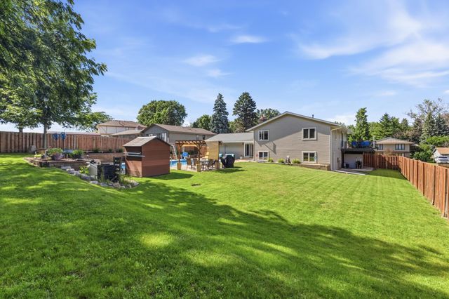 3005 W 135th Street, Burnsville, MN 55337