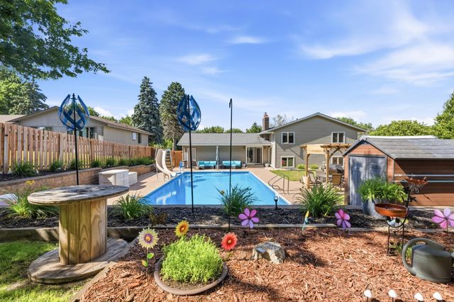 3005 W 135th Street, Burnsville, MN 55337