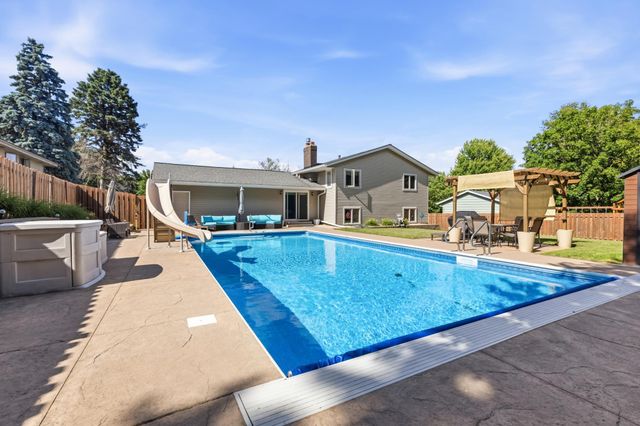 3005 W 135th Street, Burnsville, MN 55337
