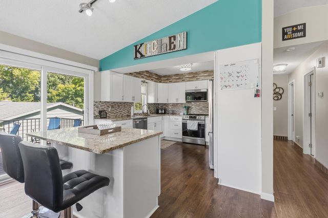 3005 W 135th Street, Burnsville, MN 55337