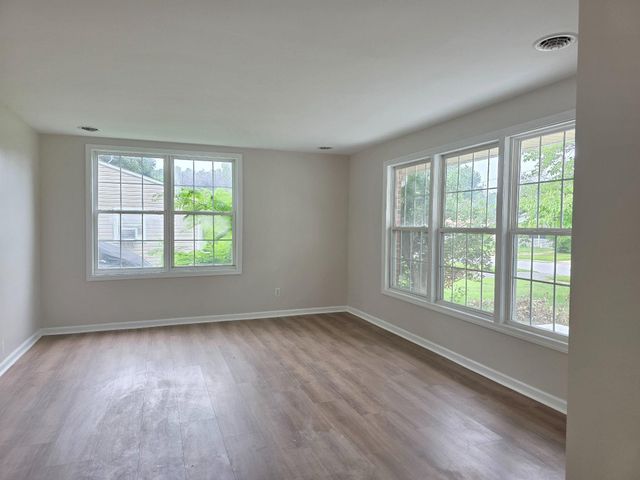 127 KENMAR DR, Newark, DE 19713