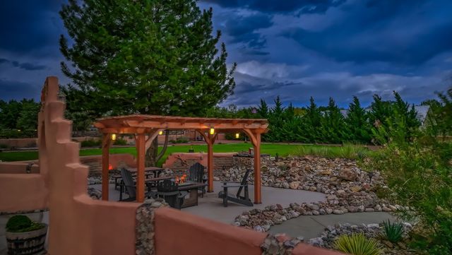 80 Calle Vista Grande, Bernalillo, NM 87004