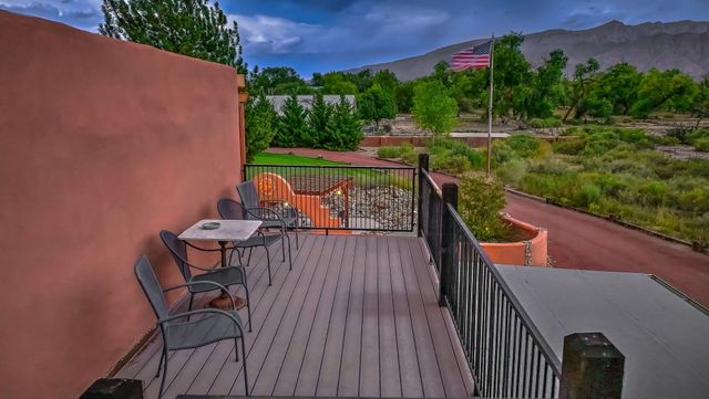 80 Calle Vista Grande, Bernalillo, NM 87004