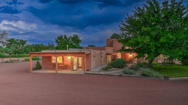 80 Calle Vista Grande, Bernalillo, NM 87004