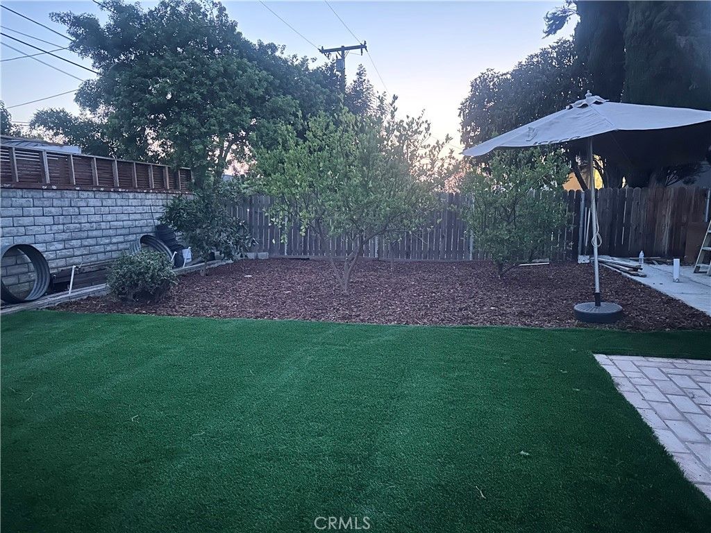 976 E Edgecomb B, Covina, CA 91724
