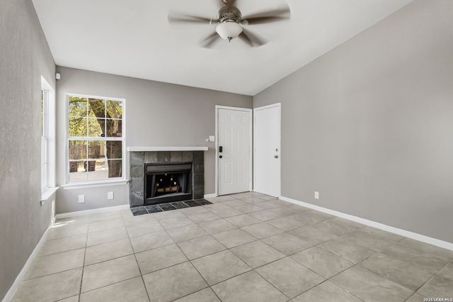 2823 CHERRY FIELD DR, San Antonio, TX 78245