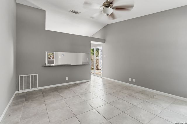 2823 CHERRY FIELD DR, San Antonio, TX 78245
