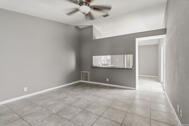 2823 CHERRY FIELD DR, San Antonio, TX 78245