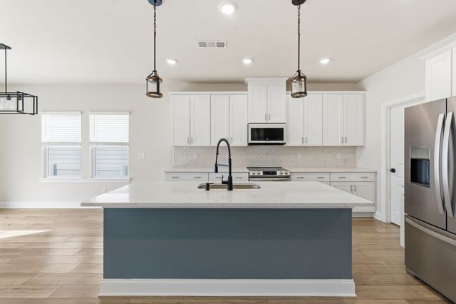 1708 Evans Hill Ct, Hermitage, TN 37076