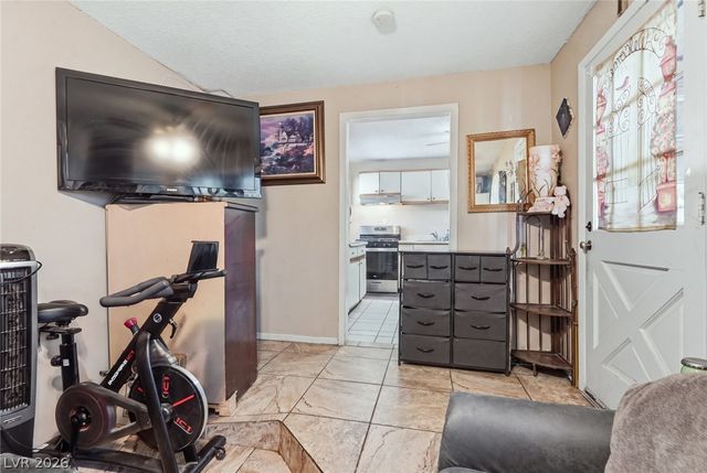 5437 Holmby Avenue, Las Vegas, NV 89146