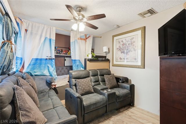 5437 Holmby Avenue, Las Vegas, NV 89146