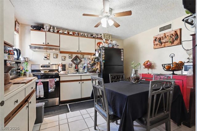 5437 Holmby Avenue, Las Vegas, NV 89146