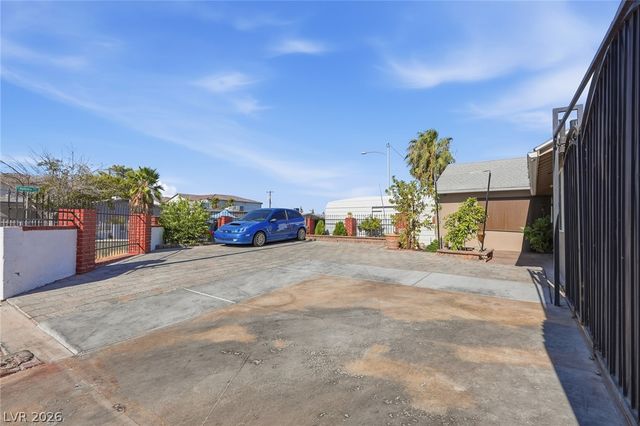 5437 Holmby Avenue, Las Vegas, NV 89146