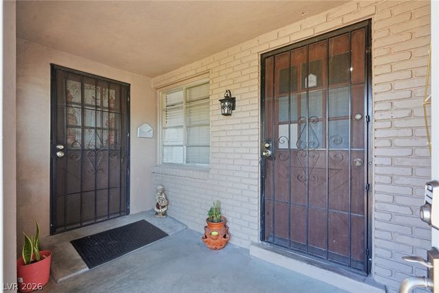 5437 Holmby Avenue, Las Vegas, NV 89146