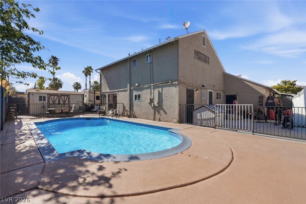 5437 Holmby Avenue, Las Vegas, NV 89146