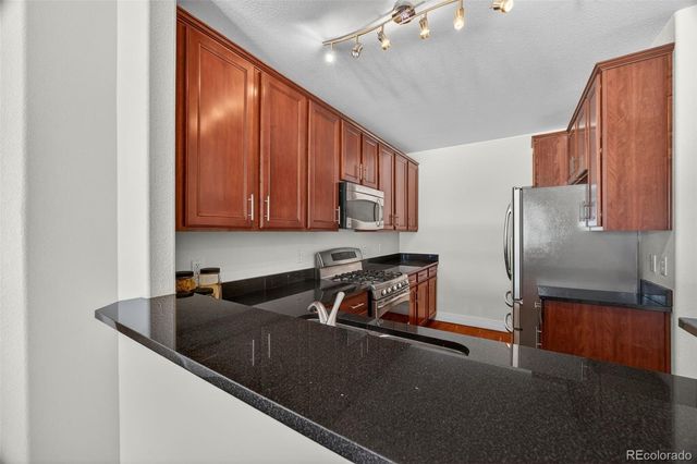 9059 E Panorama Circle B304, Englewood, CO 80112