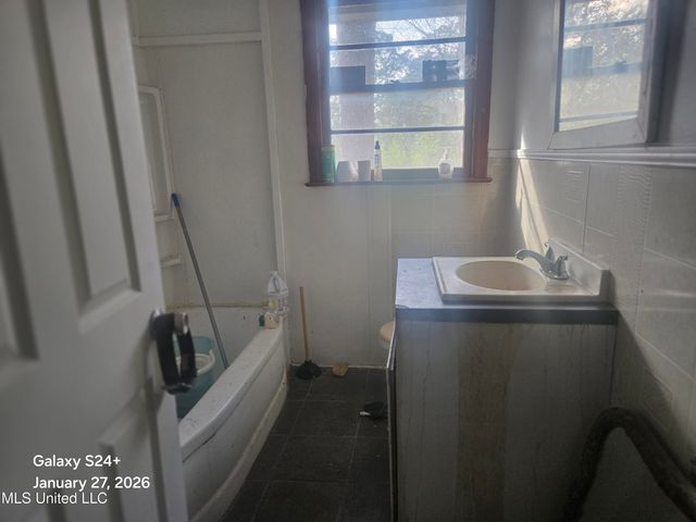 2555 Belvedere Drive, Jackson, MS 39204