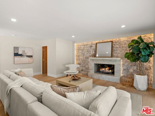 32017 Wallington Court, Westlake Village, CA 91361