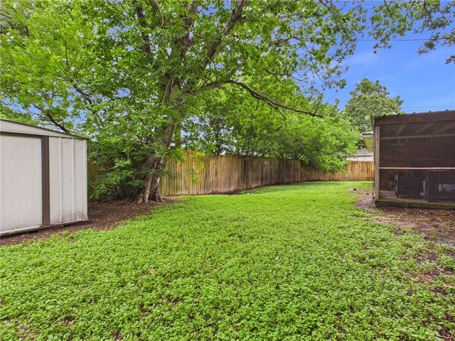 800 Rio Grande Lane, Bryan, TX 77801